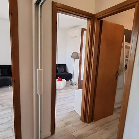 Sole Del Garda Appartments
